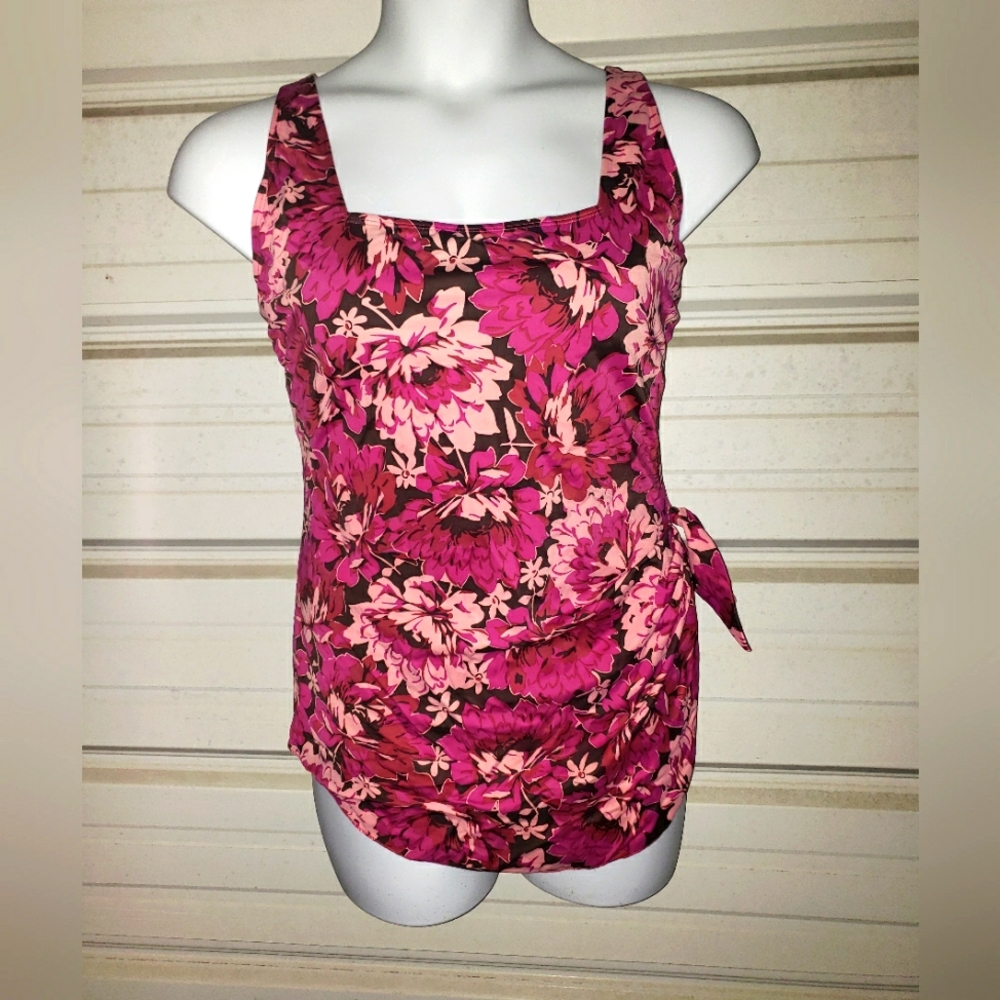 Plus Size 18 2x L.L. Bean Pink Floral One Piece Swimsuit Swim Dress